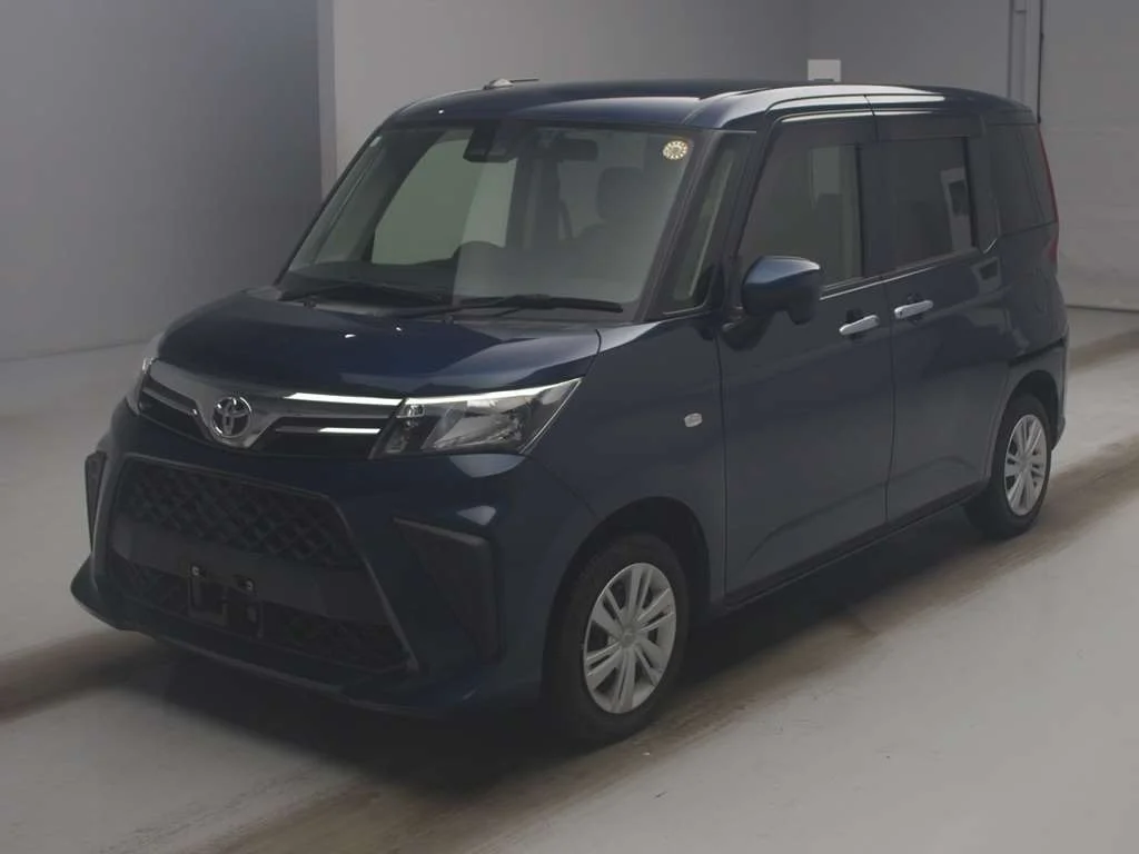 Toyota Roomy M900A 2021