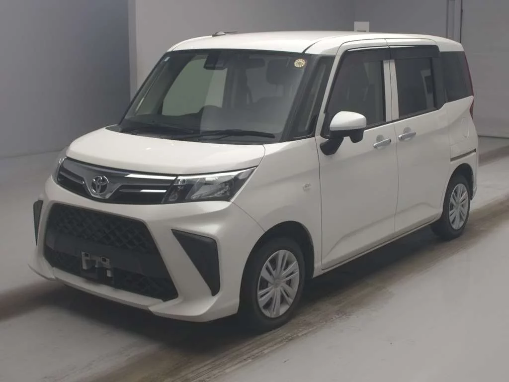 Toyota Roomy M900A 2022