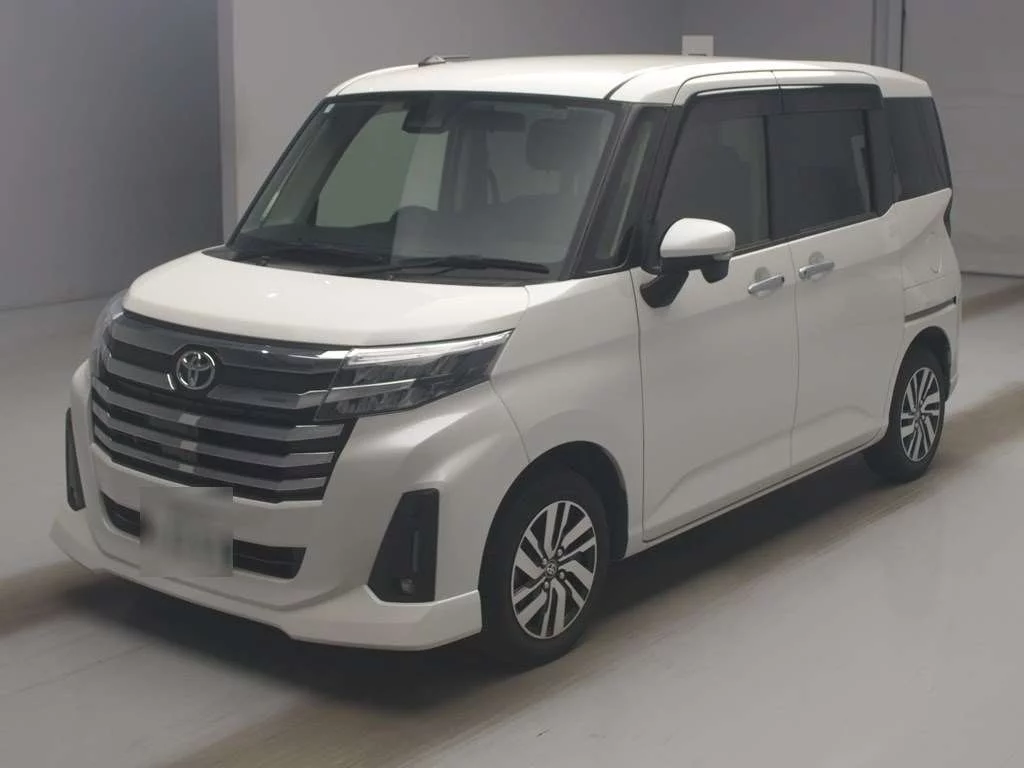 Toyota Roomy M900A 2021