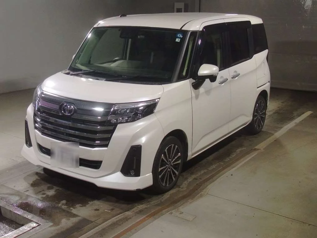 Toyota Roomy M900A 2023