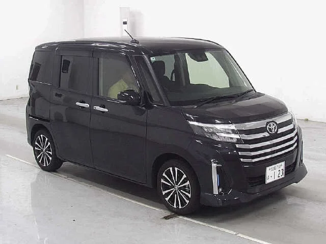 Toyota Roomy M900A 2021