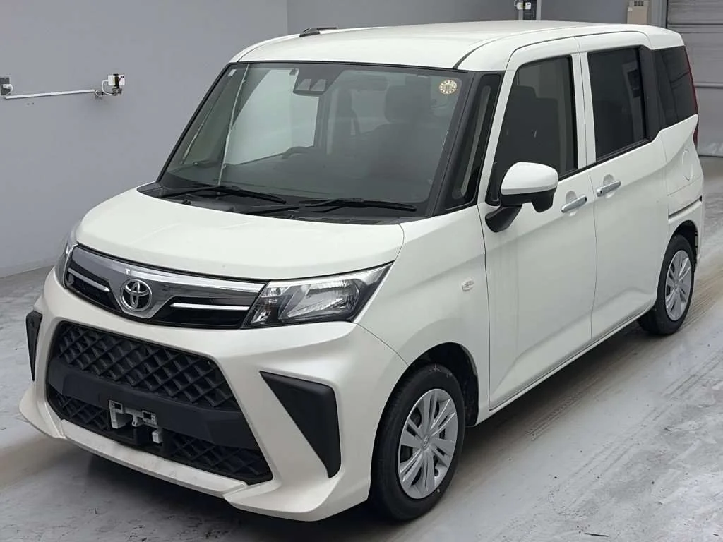 Toyota Roomy M900A 2022