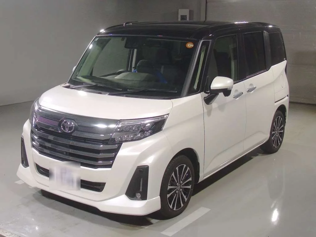 Toyota Roomy M900A 2025