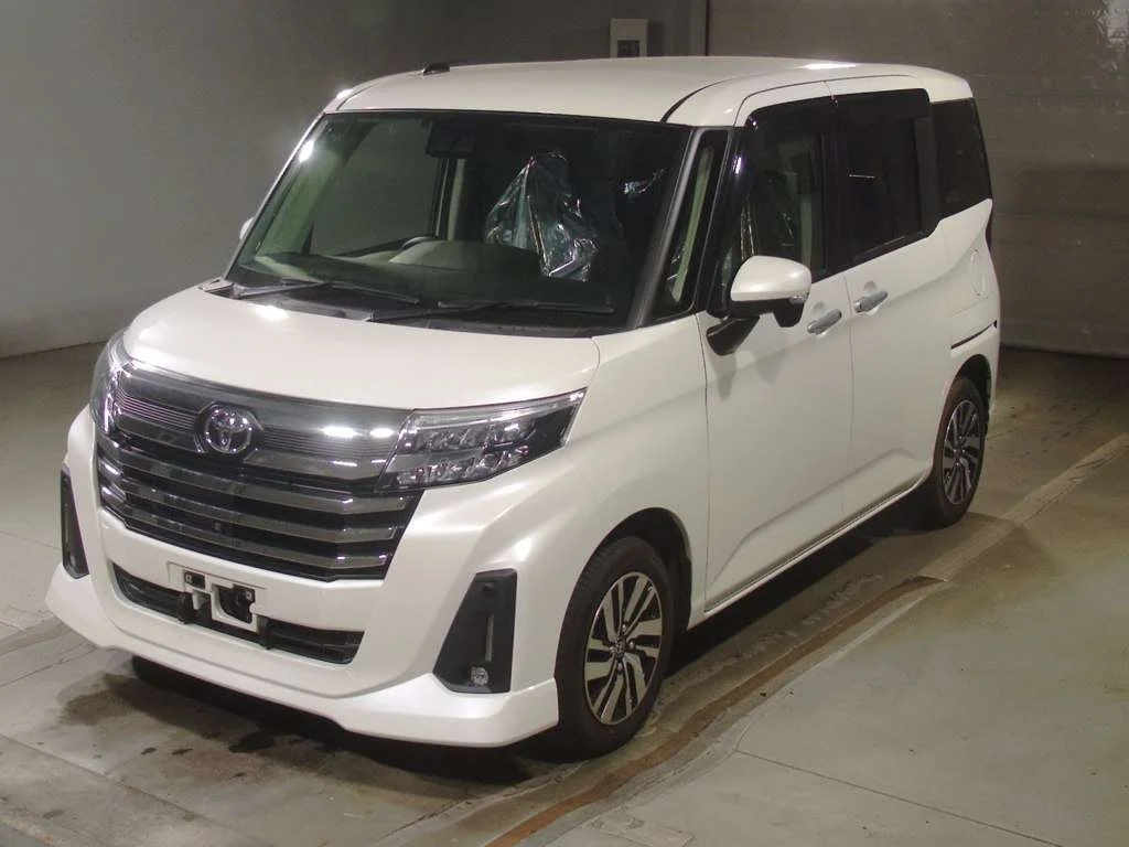 Toyota Roomy M900A 2021