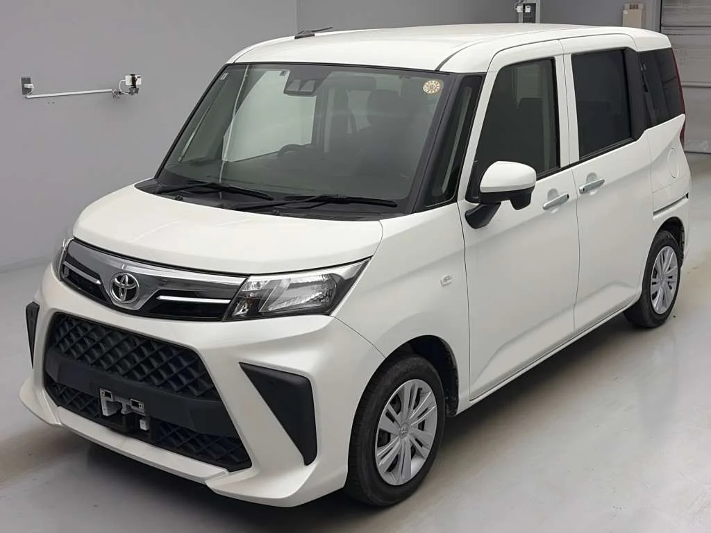 Toyota Roomy M900A 2022