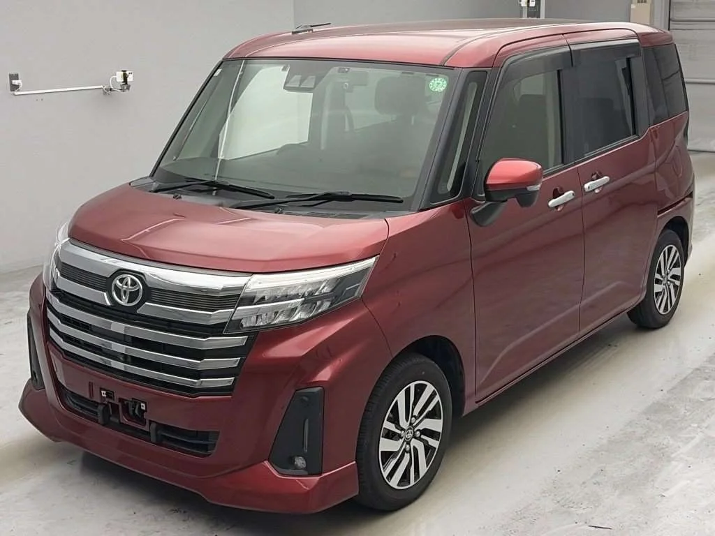 Toyota Roomy M900A 2021