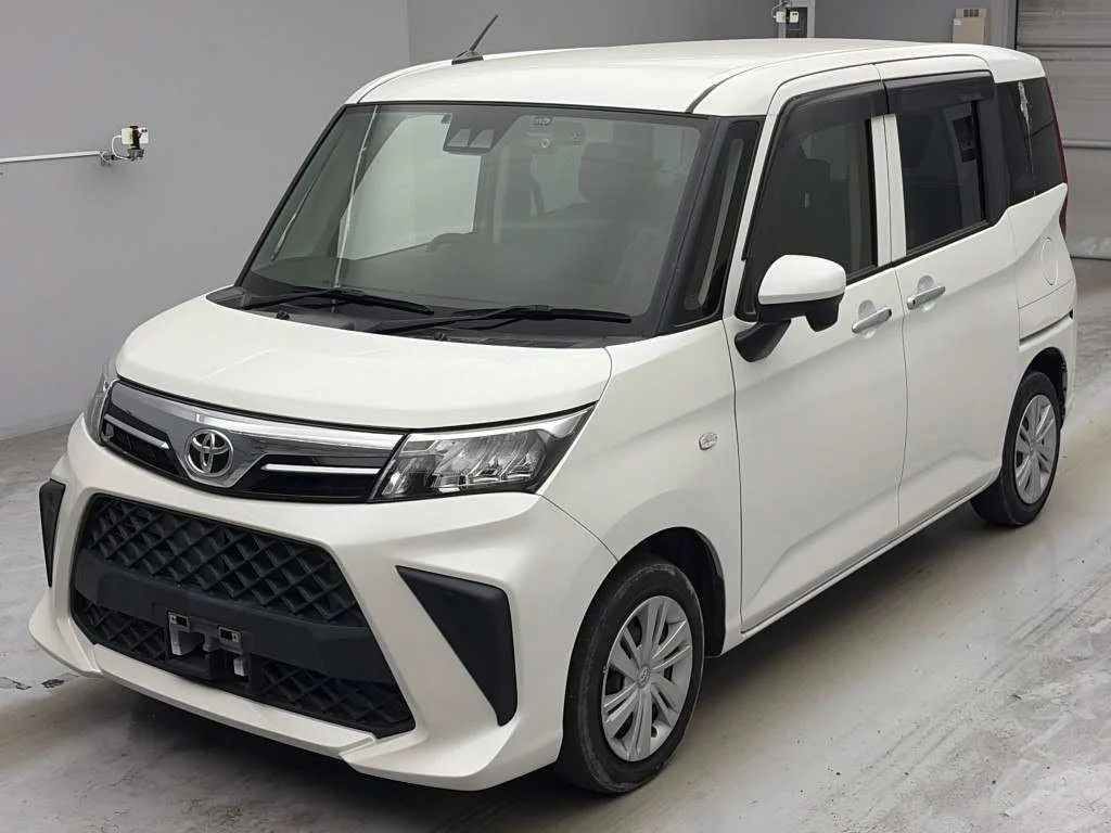 Toyota Roomy M900A 2021