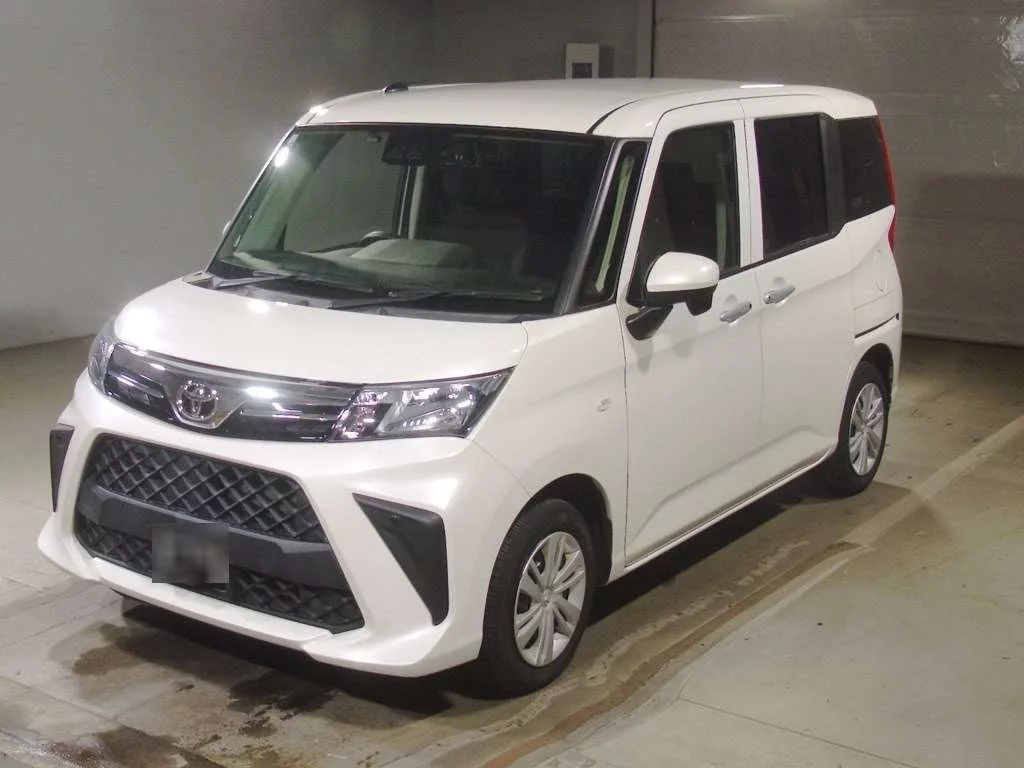 Toyota Roomy M900A 2021