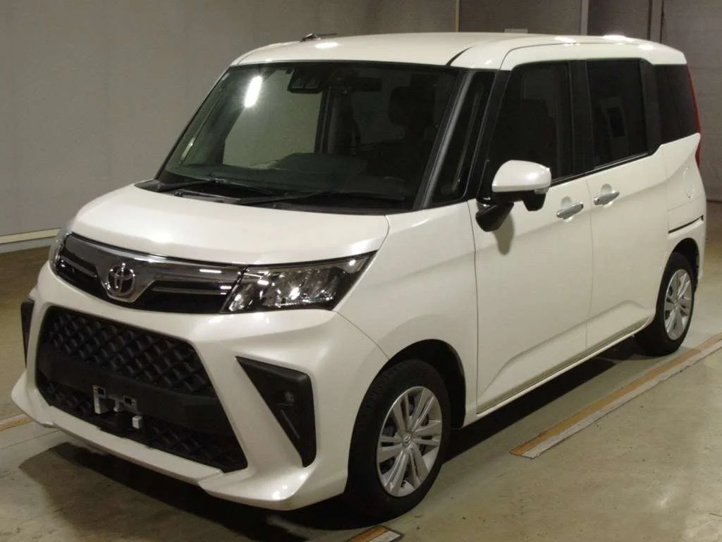 Toyota Roomy M900A 2024