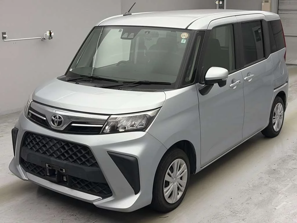 Toyota Roomy M900A 2021