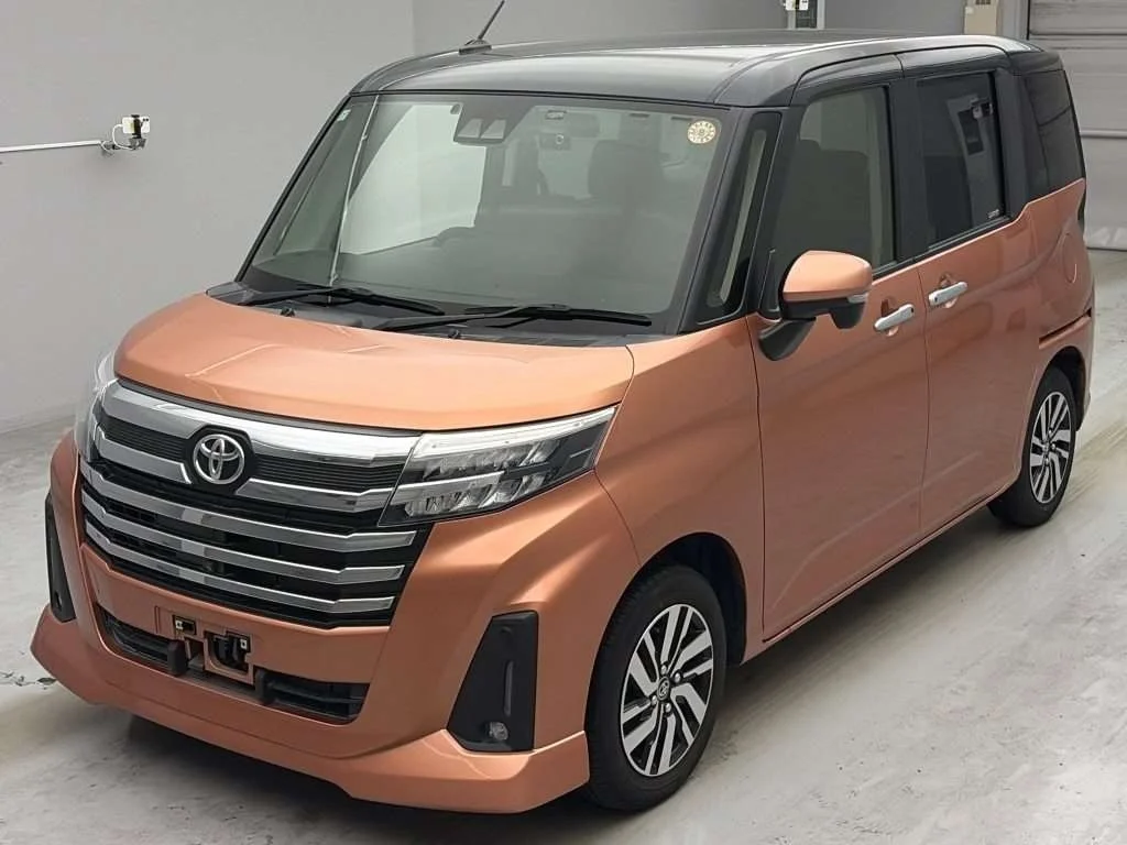 Toyota Roomy M910A 2021