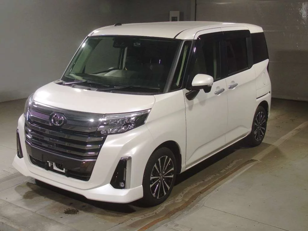 Toyota Roomy M900A 2025