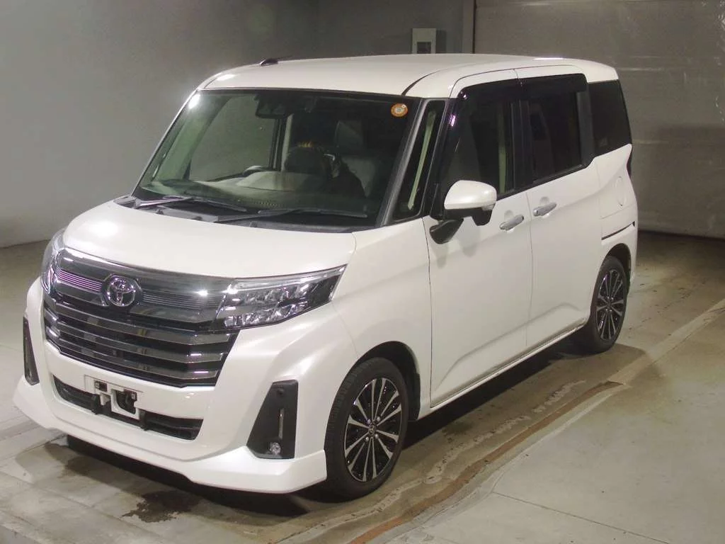 Toyota Roomy M900A 2022