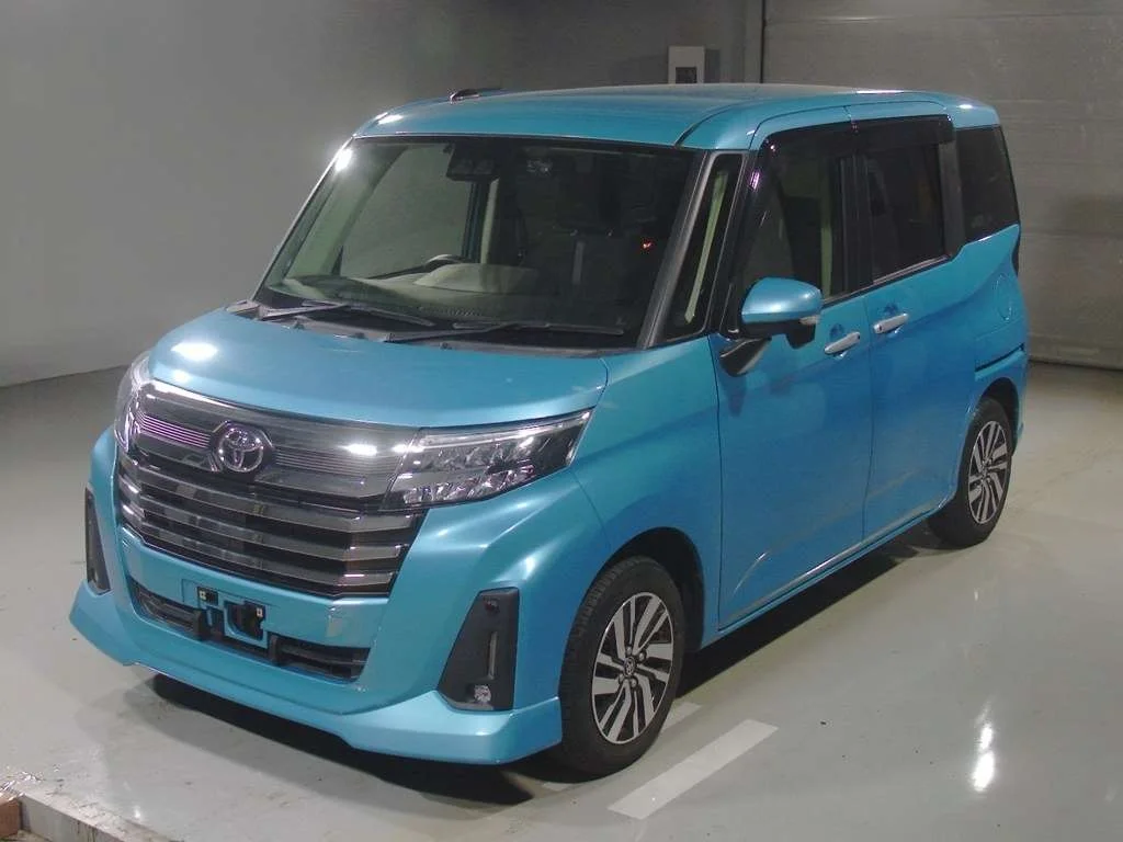 Toyota Roomy M900A 2021