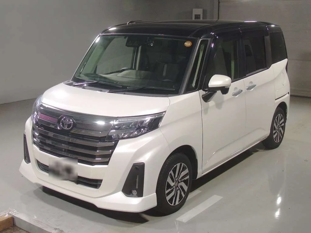 Toyota Roomy M900A 2023