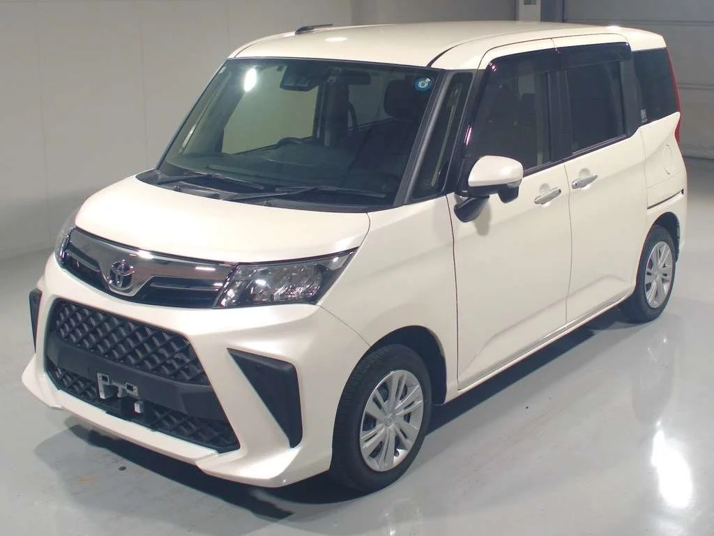 Toyota Roomy M900A 2025
