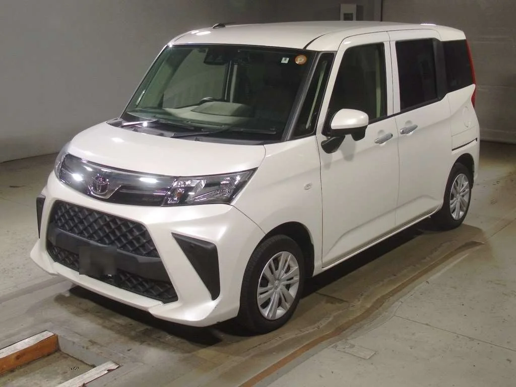 Toyota Roomy M900A 2021