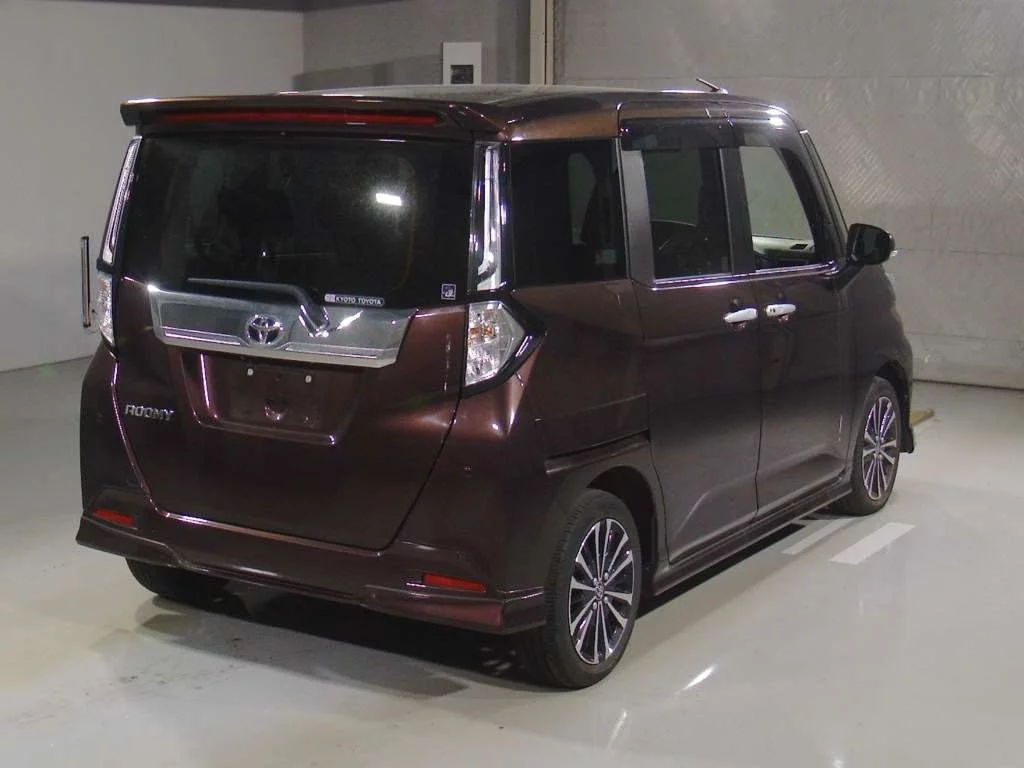 Toyota Roomy M900A 2021
