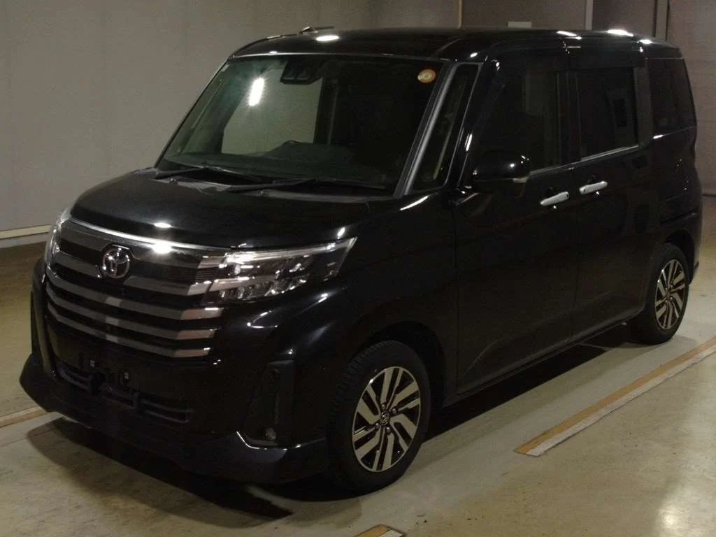 Toyota Roomy M900A 2021