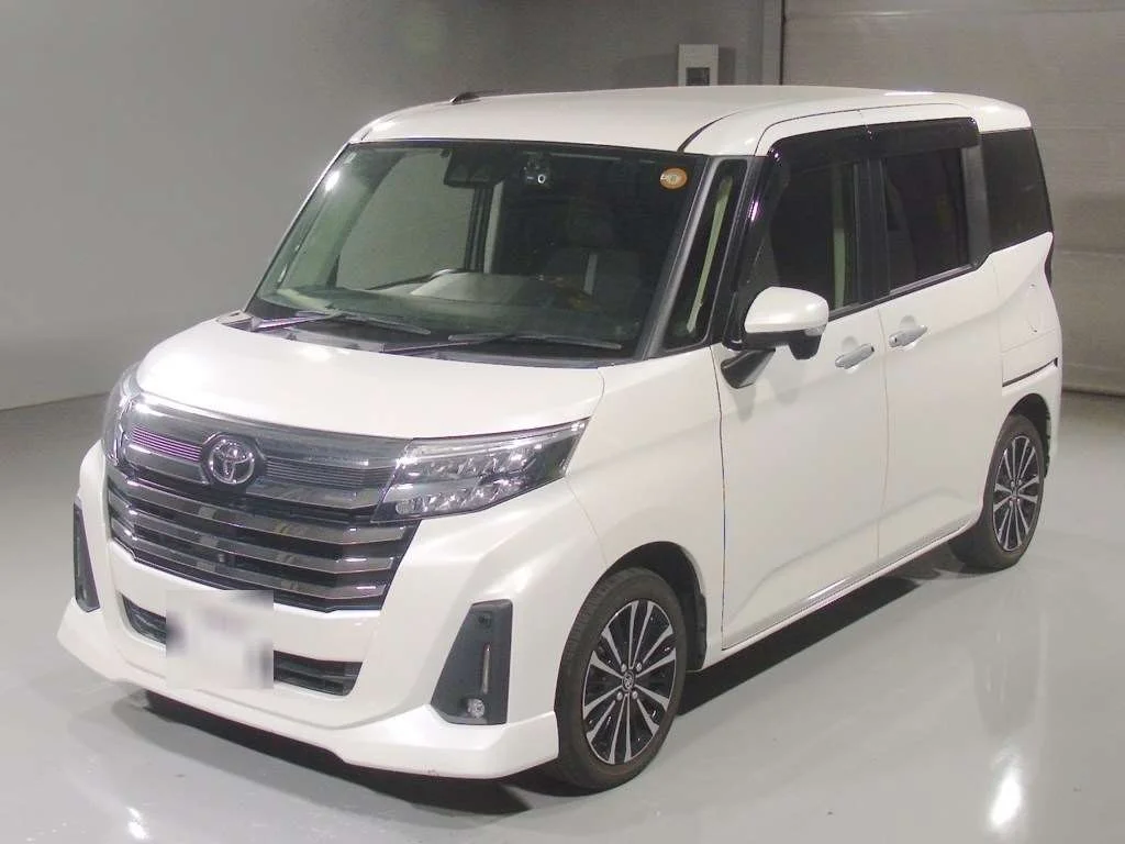 Toyota Roomy M900A 2022