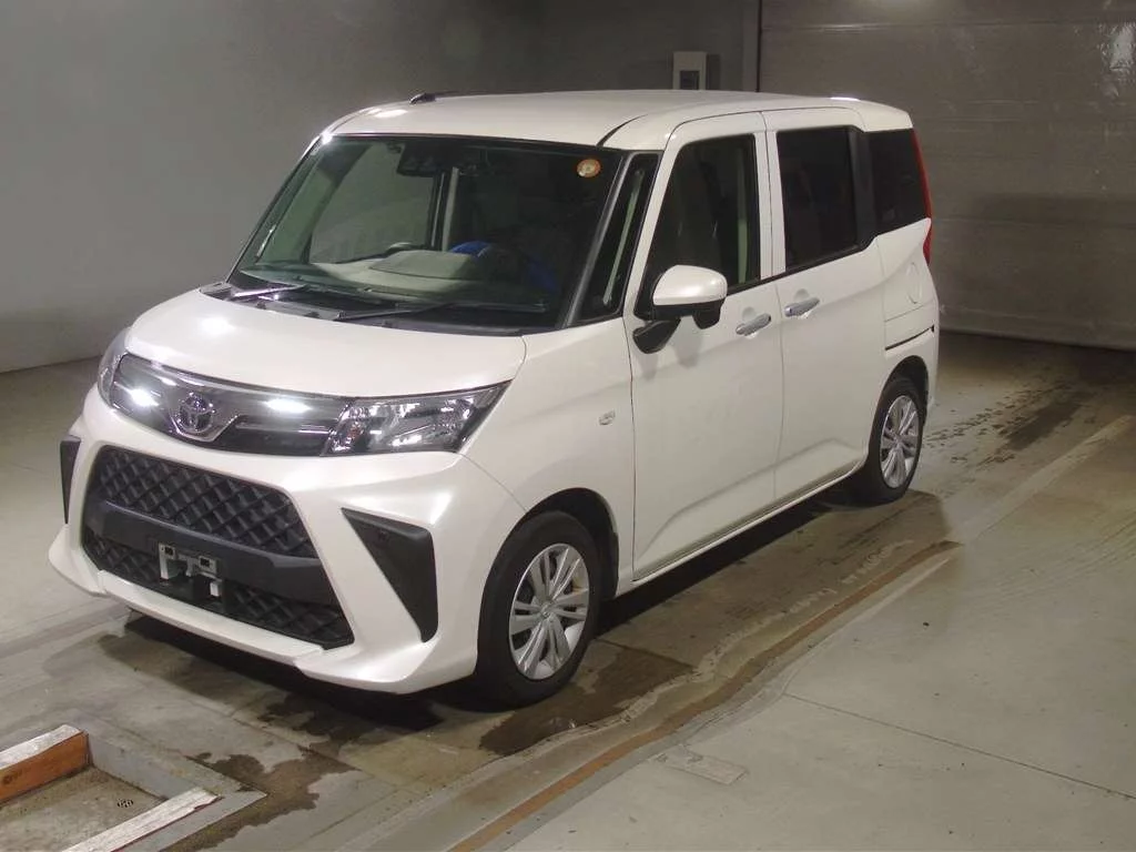 Toyota Roomy M900A 2021