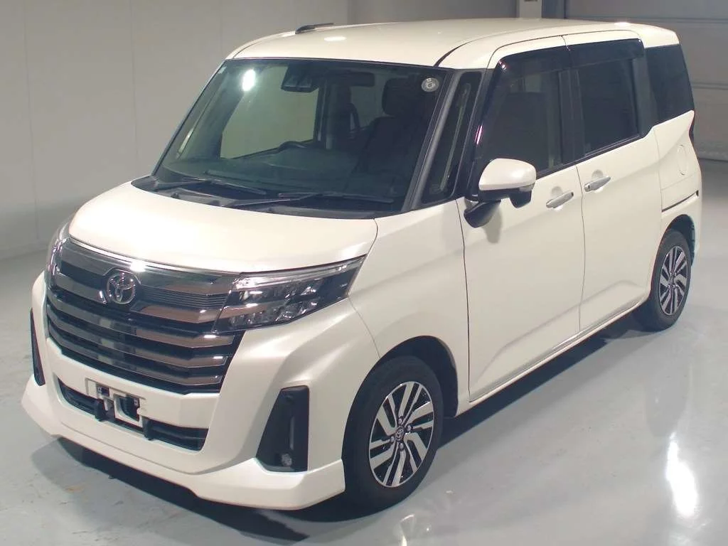 Toyota Roomy M900A 2023