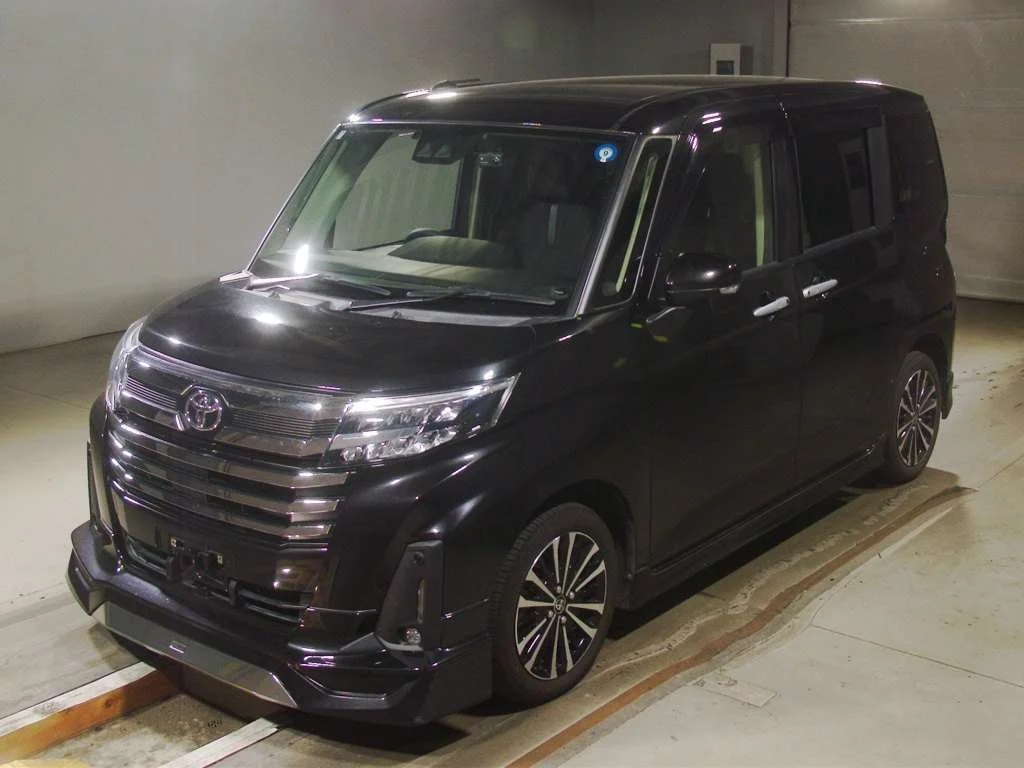 Toyota Roomy M900A 2021
