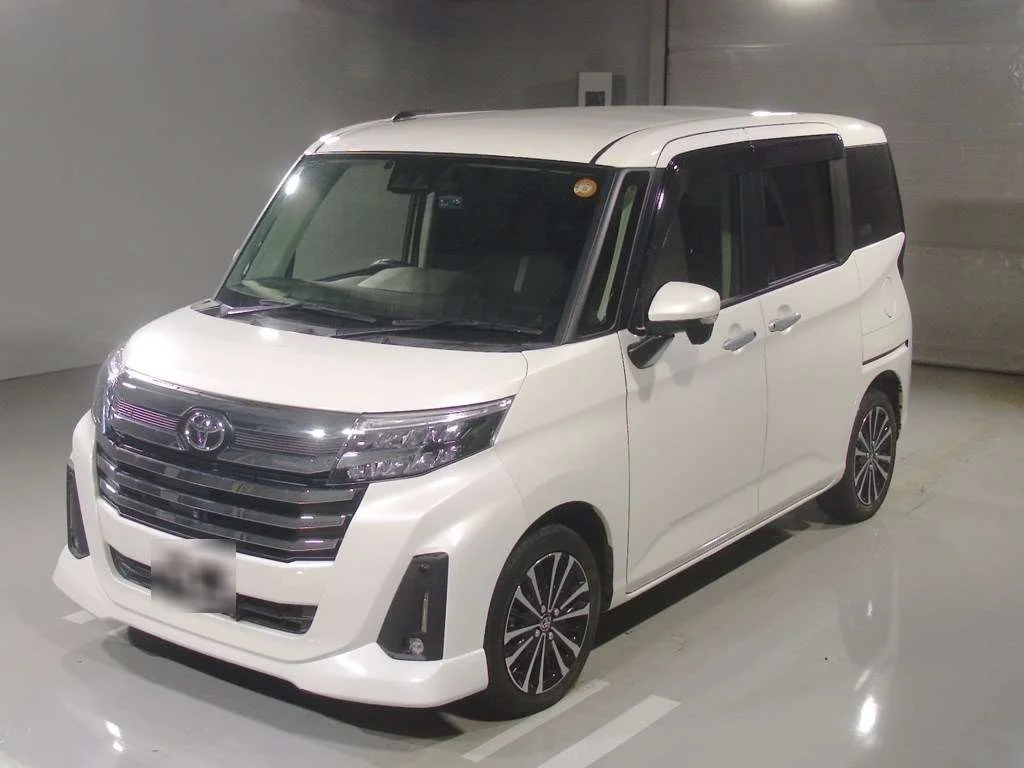 Toyota Roomy M900A 2021