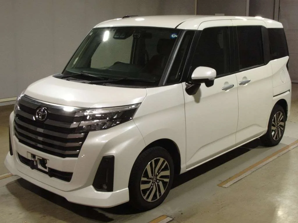Toyota Roomy M900A 2023