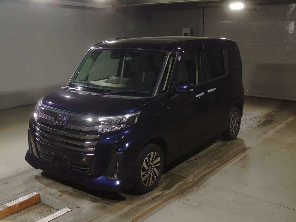 Toyota Roomy M900A 2021