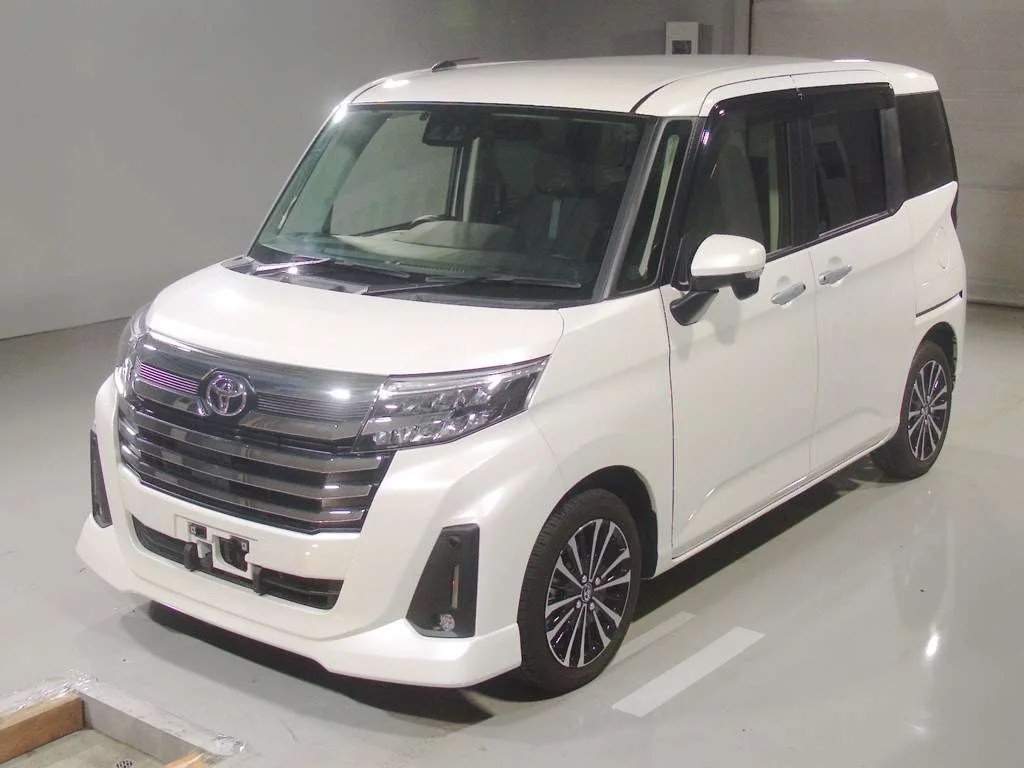 Toyota Roomy M900A 2024