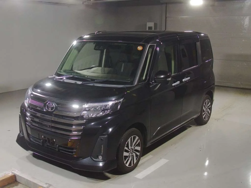 Toyota Roomy M900A 2021