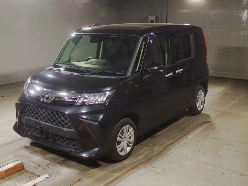Toyota Roomy M900A 2023