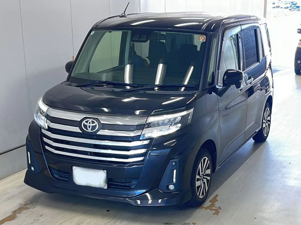 Toyota Roomy M900A 2022