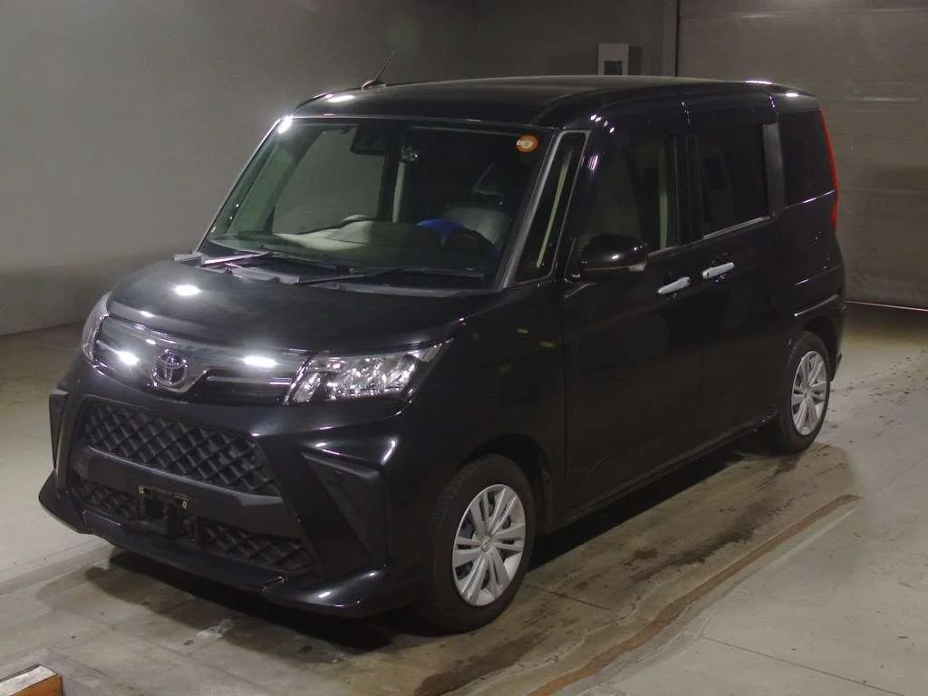 Toyota Roomy M900A 2024