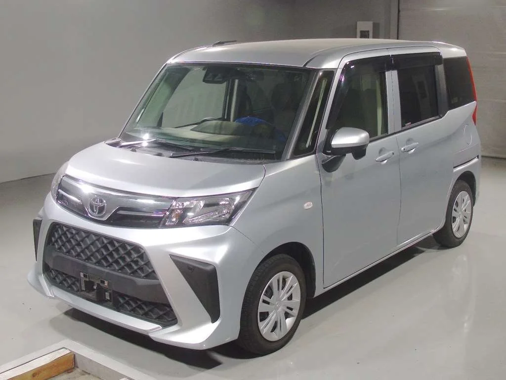 Toyota Roomy M900A 2021