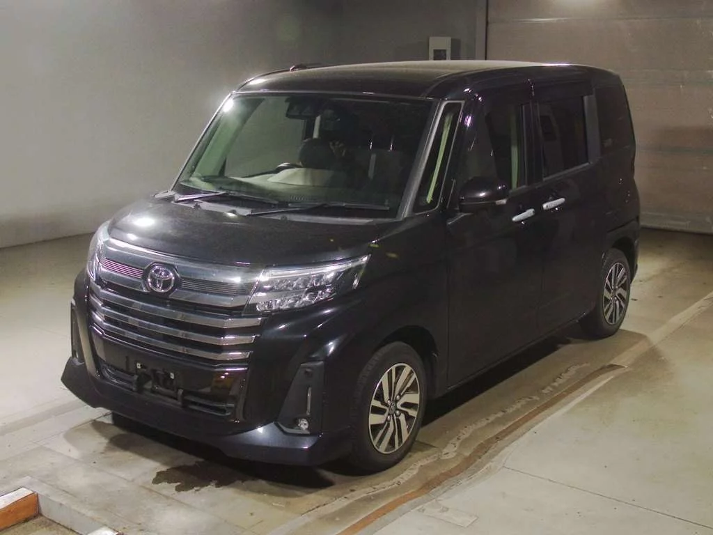 Toyota Roomy M900A 2021