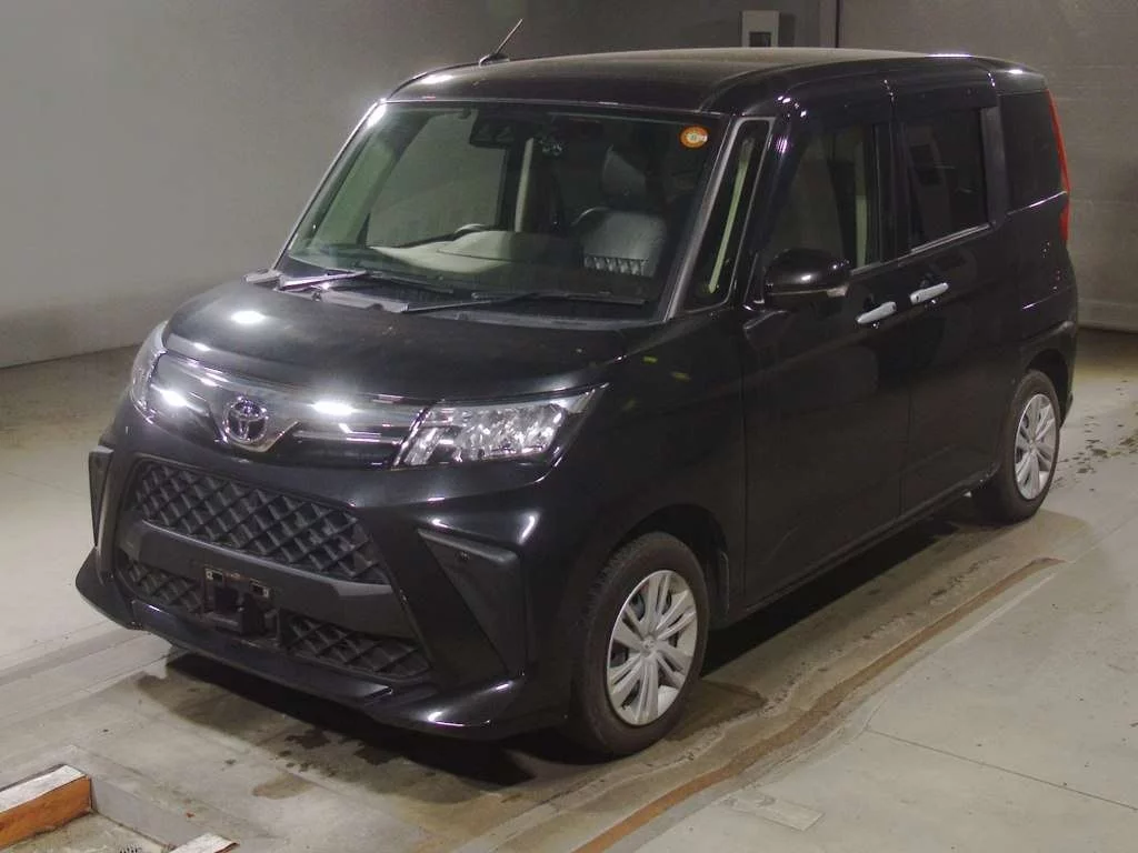 Toyota Roomy M900A 2024