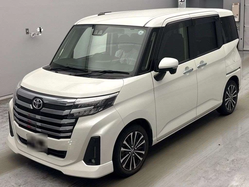 Toyota Roomy M900A 2022