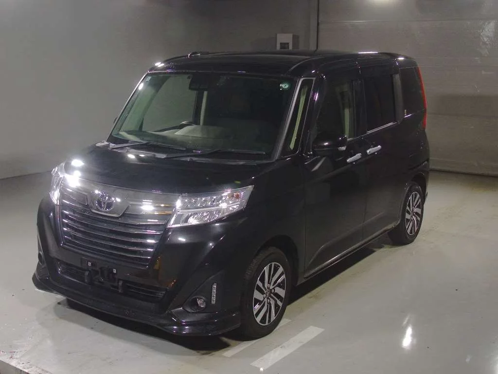 Toyota Roomy M900A 2019