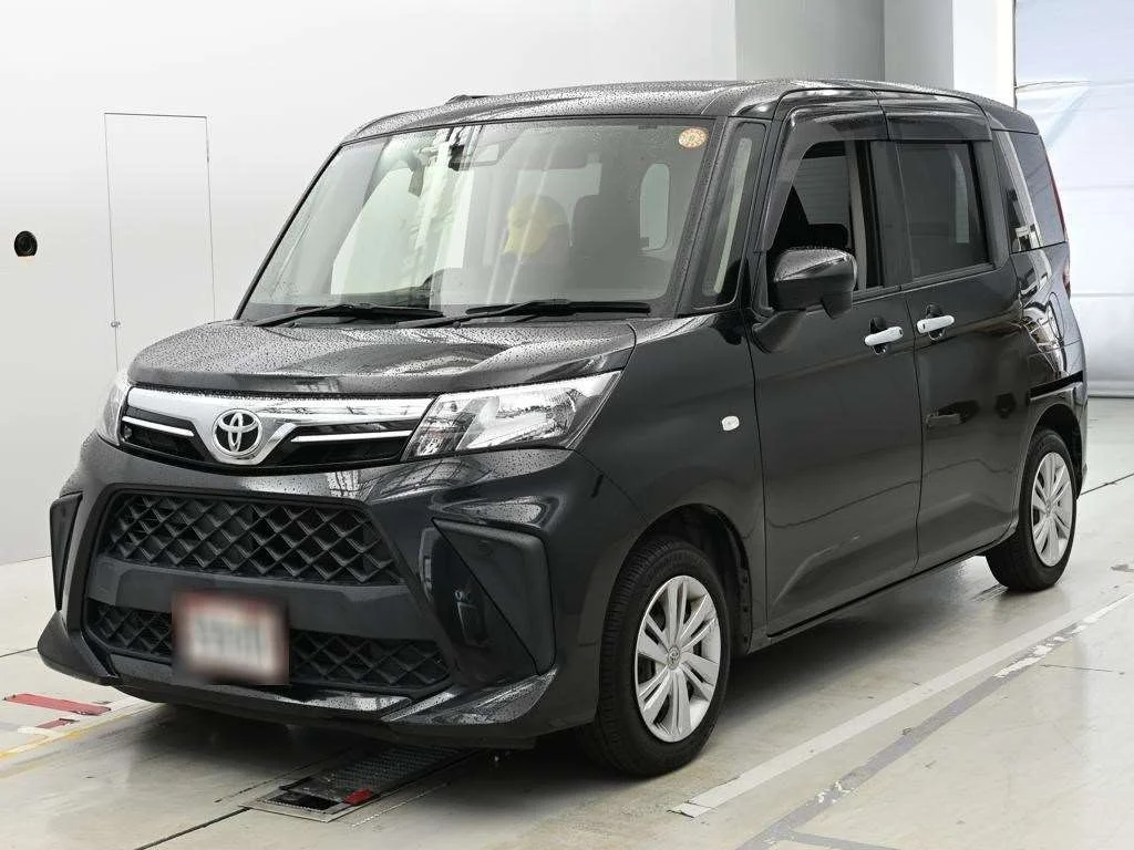 Toyota Roomy M900A 2021