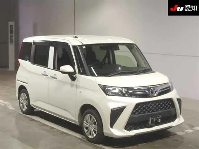 Toyota Roomy M900A 2021