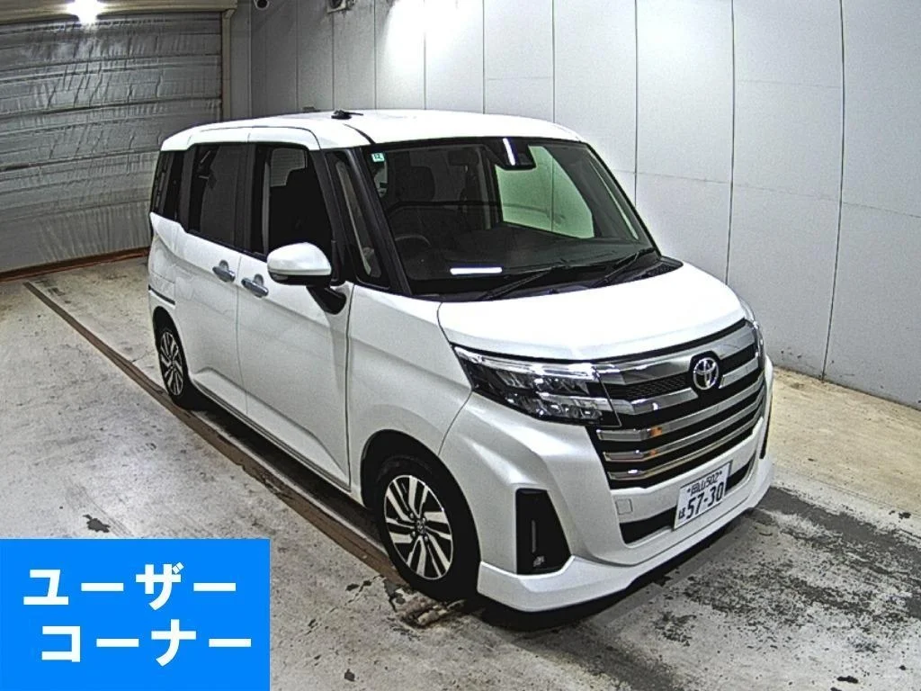 Toyota Roomy M900A 2022