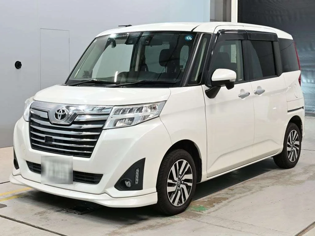 Toyota Roomy M900A 2018