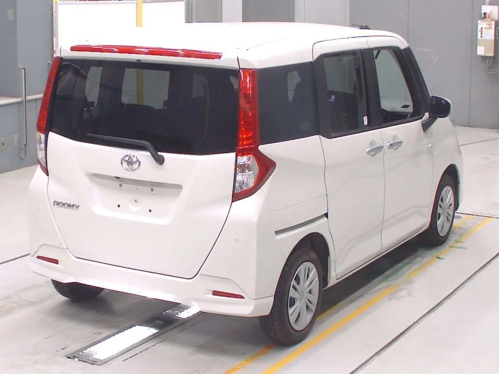 Toyota Roomy M900A 2022