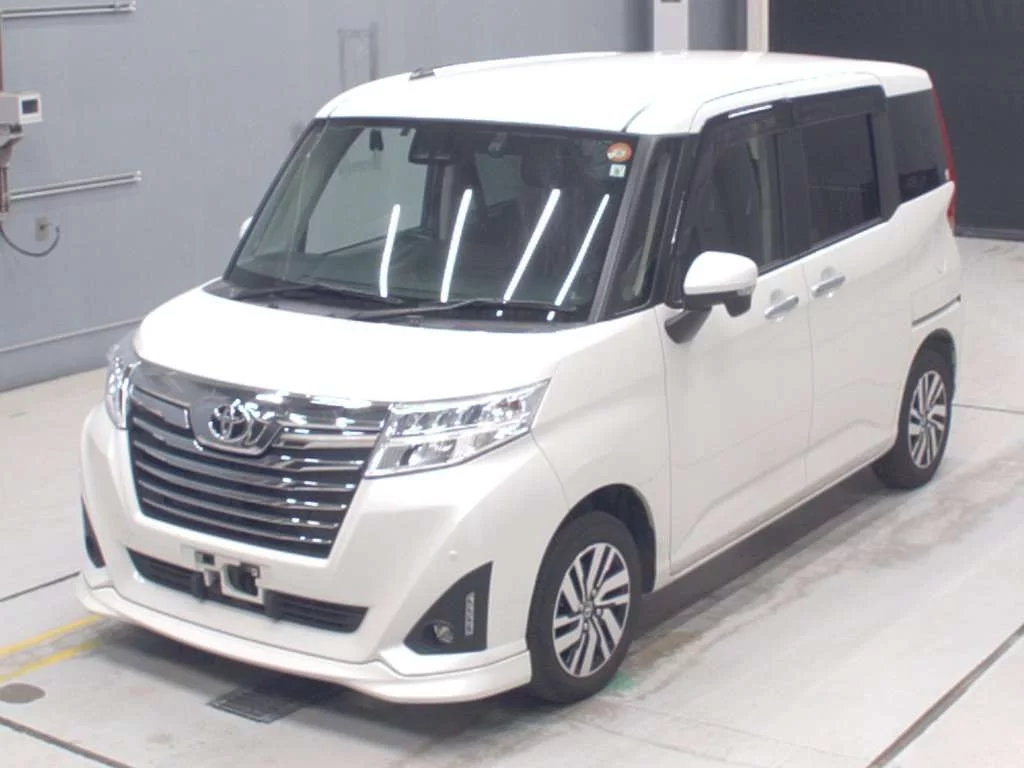 Toyota Roomy M900A 2019