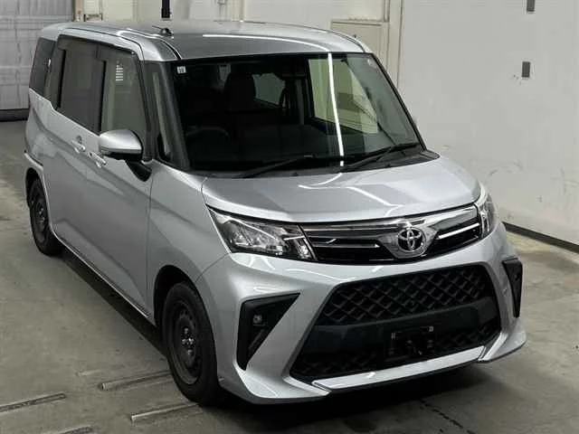 Toyota Roomy M910A 2021