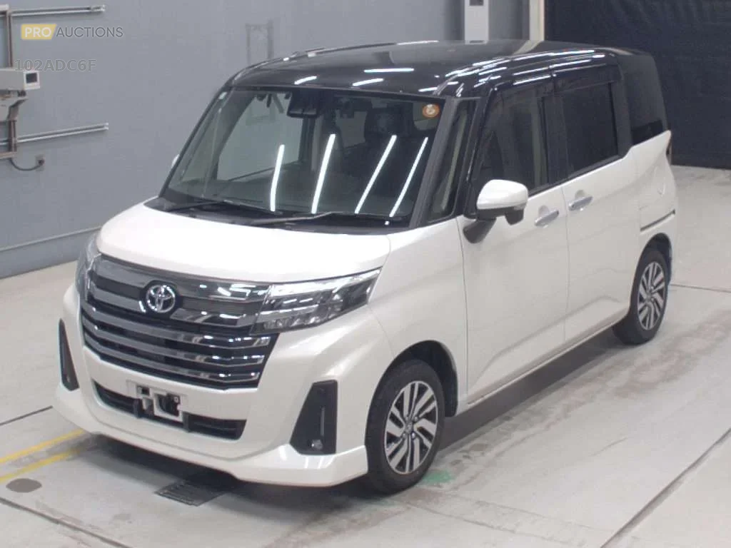 Toyota Roomy M900A 2023