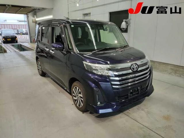 Toyota Roomy M900A 2021