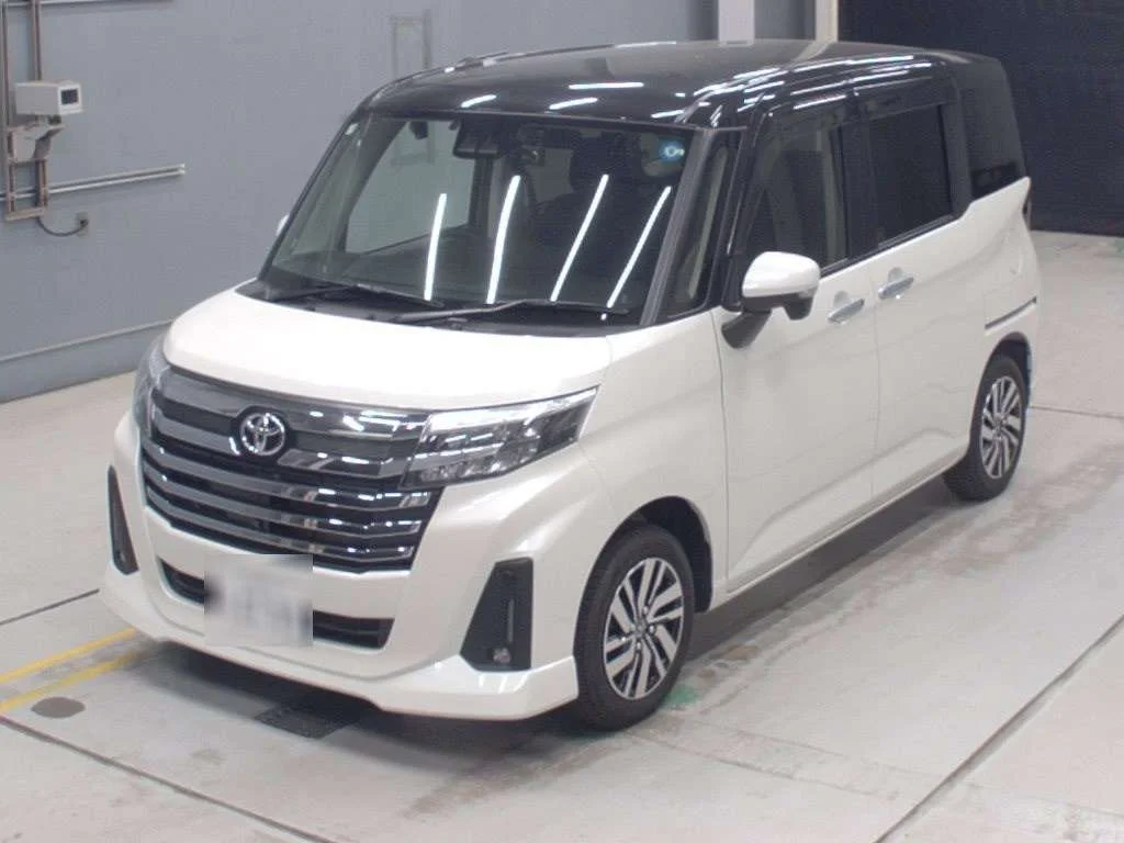 Toyota Roomy M900A 2021